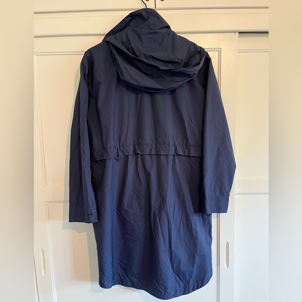 Everlane navy blue hooded rain jacket anorak - Picture 2 of 4